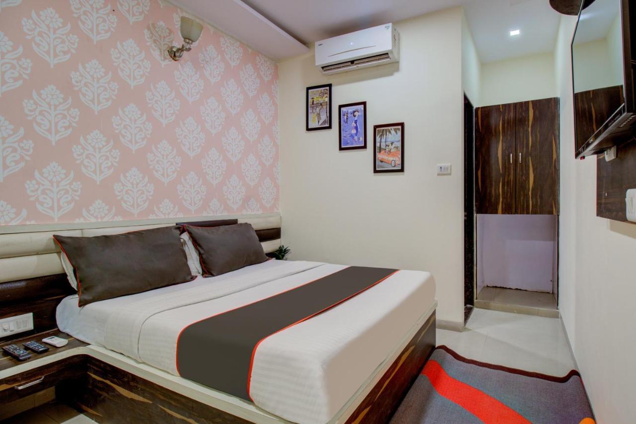 Hotel Collection O 50279 Golden Tulipz Boutique à Bombay Extérieur photo